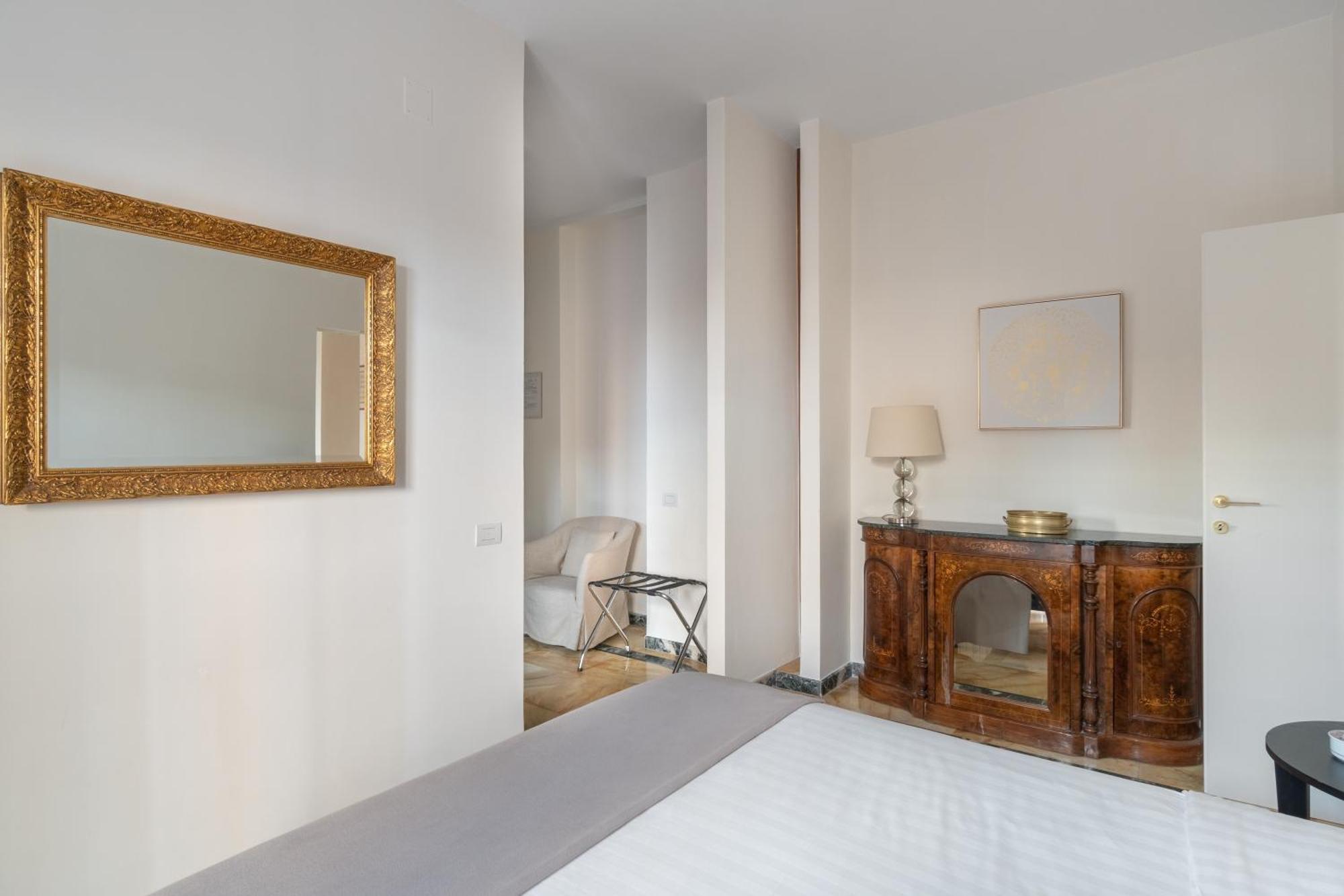 Starhost - Golden Suite Salerno Exterior photo