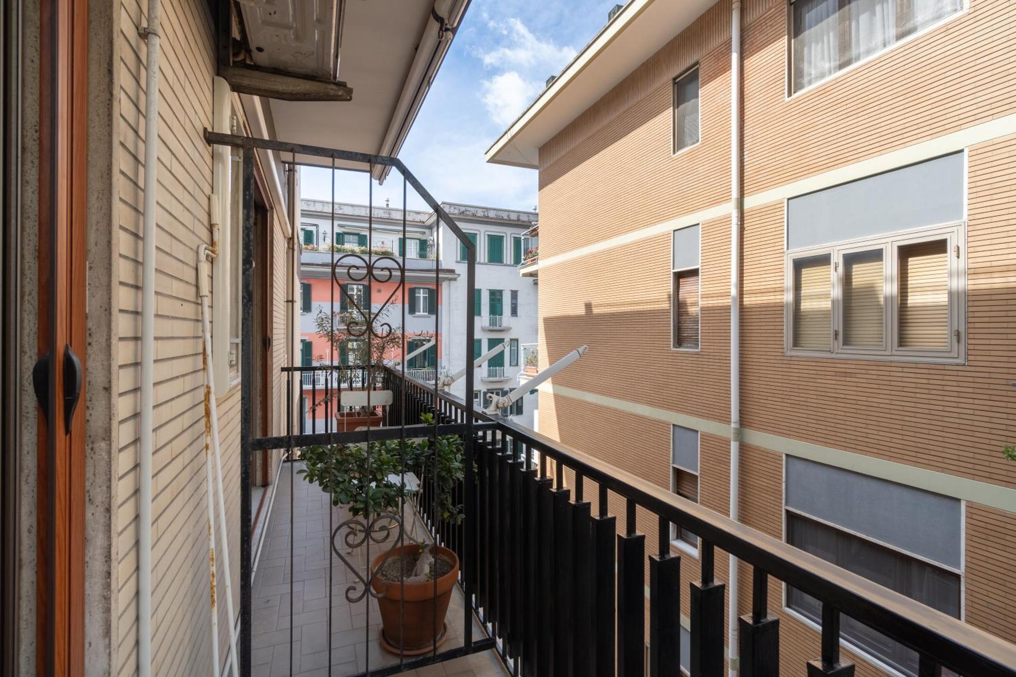 Starhost - Golden Suite Salerno Exterior photo