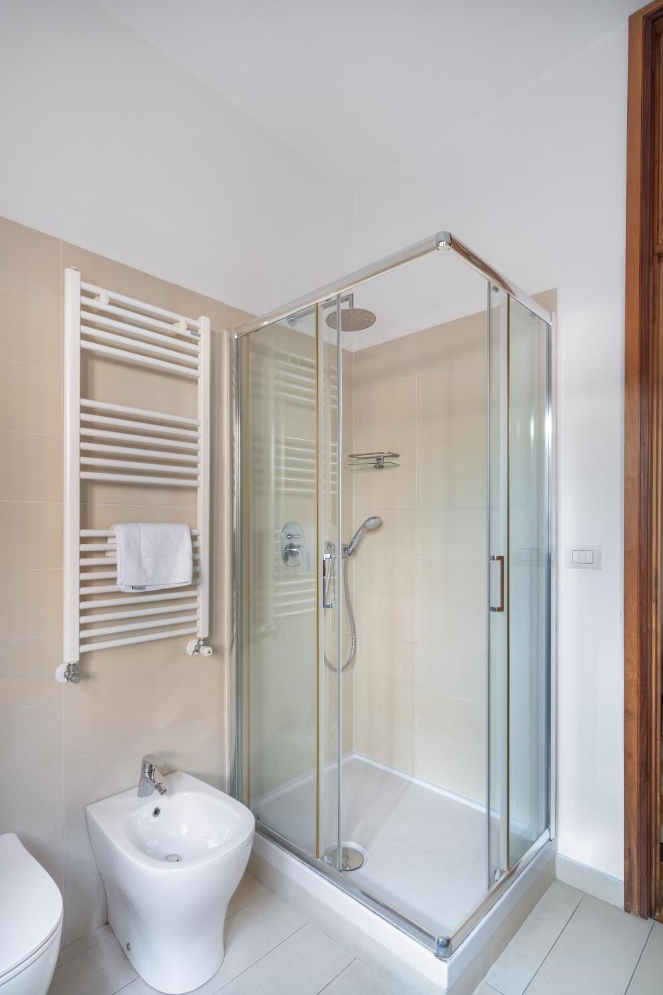 Starhost - Golden Suite Salerno Exterior photo