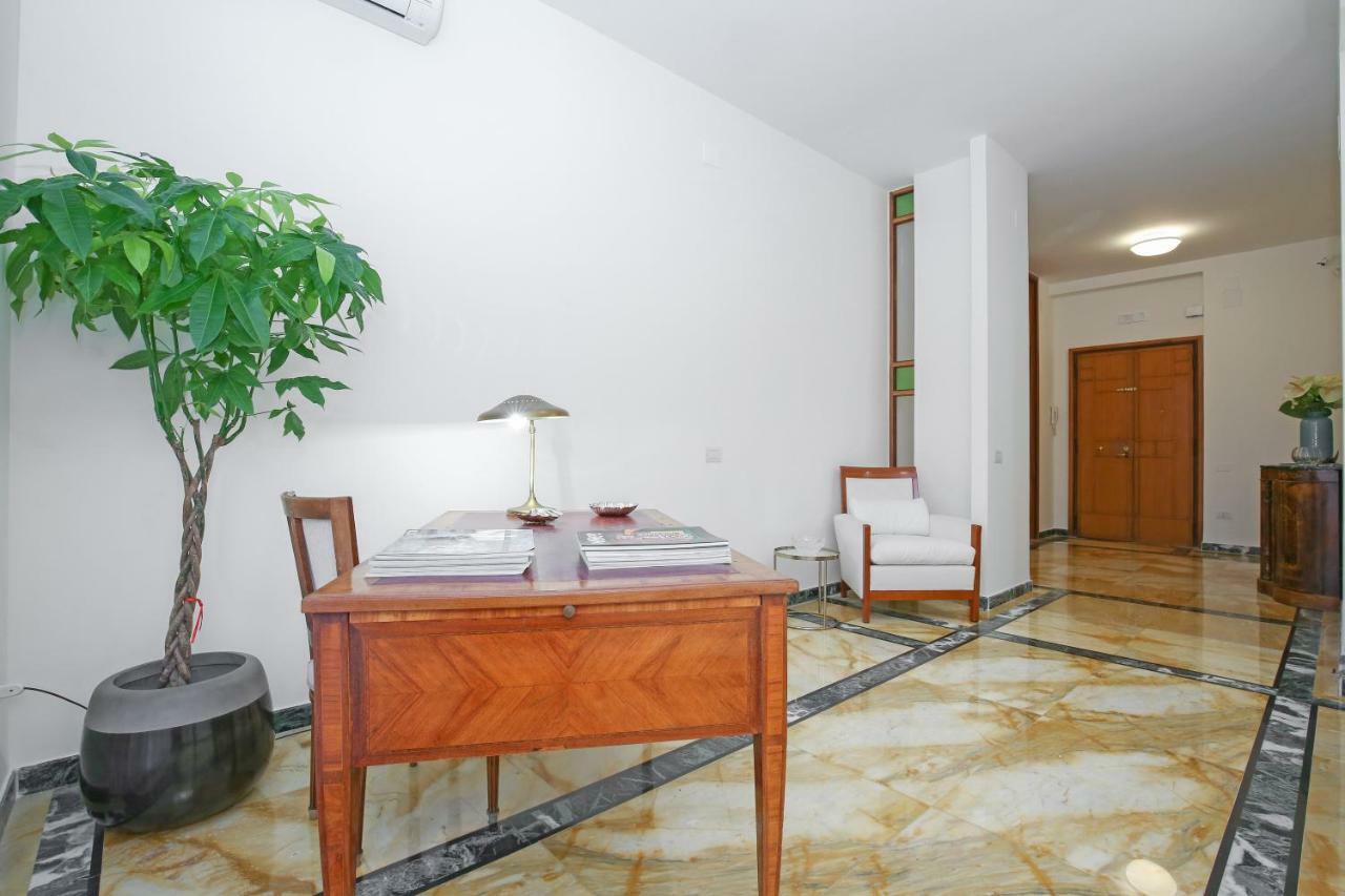 Starhost - Golden Suite Salerno Exterior photo