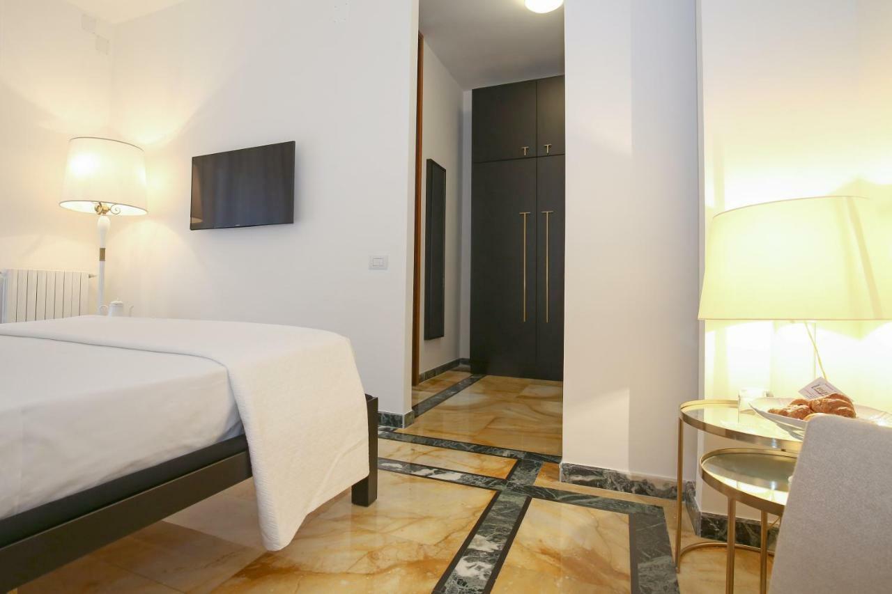 Starhost - Golden Suite Salerno Exterior photo