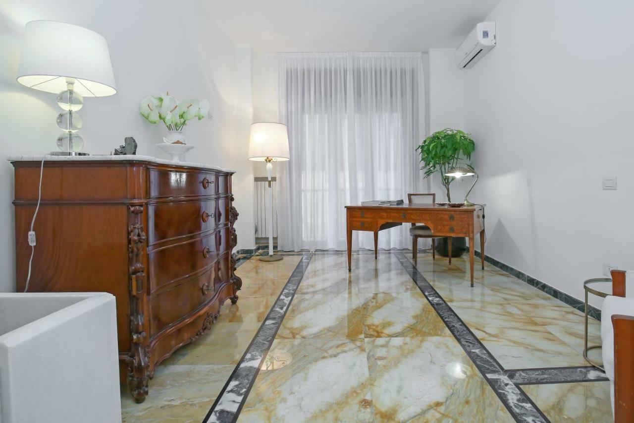 Starhost - Golden Suite Salerno Exterior photo