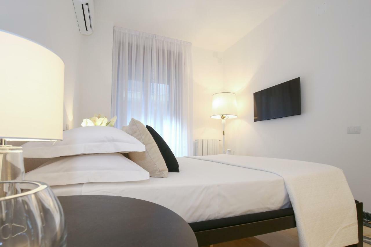 Starhost - Golden Suite Salerno Exterior photo