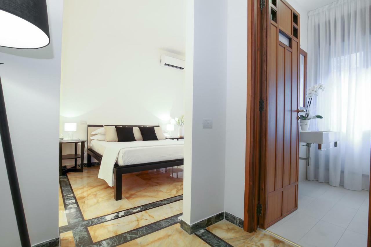 Starhost - Golden Suite Salerno Exterior photo