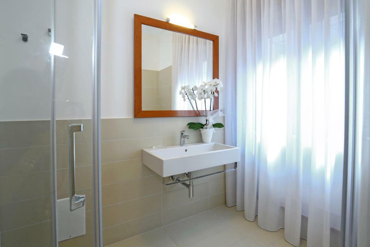 Starhost - Golden Suite Salerno Exterior photo